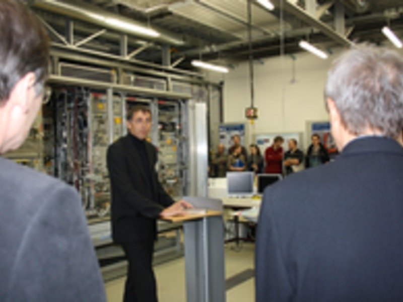 Dr. Wolfgang Scholze, lead of environmental management Fraport AG explained, why the environmenal fund of the Fraport AG supports the CARIBIC-Projekt.