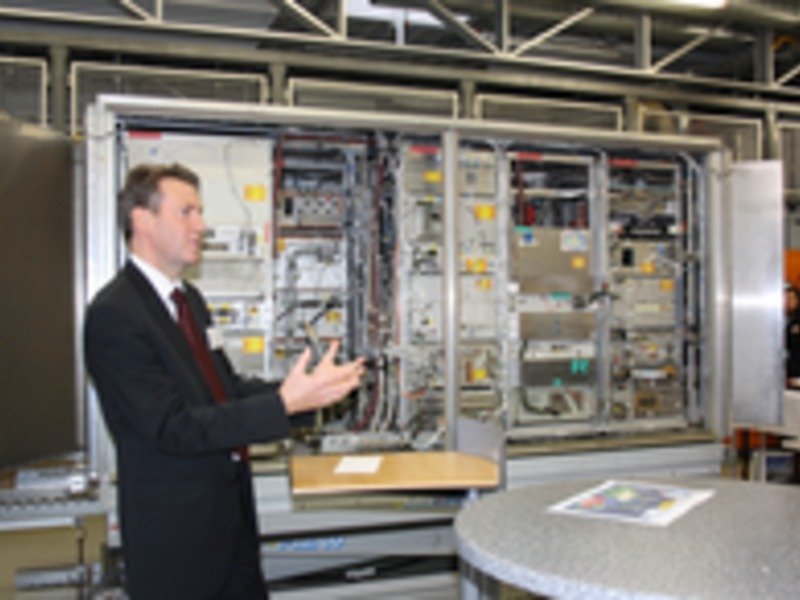 Lufthansa expert on environment Dr. Andreas Waibel during today´s CARIBIC press conference.