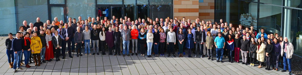 Group picture of the Max Planck Institute for Chemistry staff in 2019. 