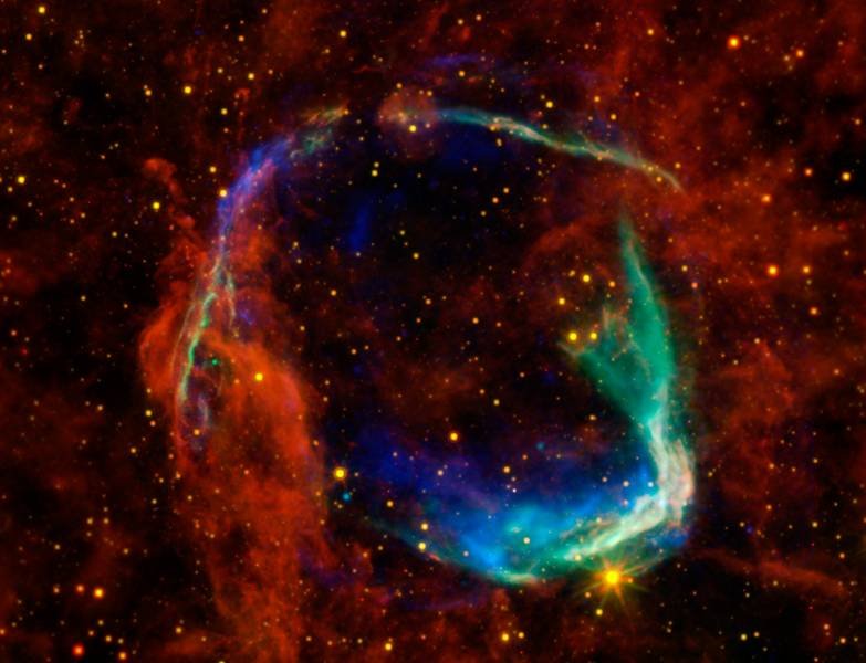 The image shows the oldest documented example of a supernova. X-ray: NASA/CXC/SAO & ESA; Infared: NASA/JPL-Caltech/B. Williams (NCSU)